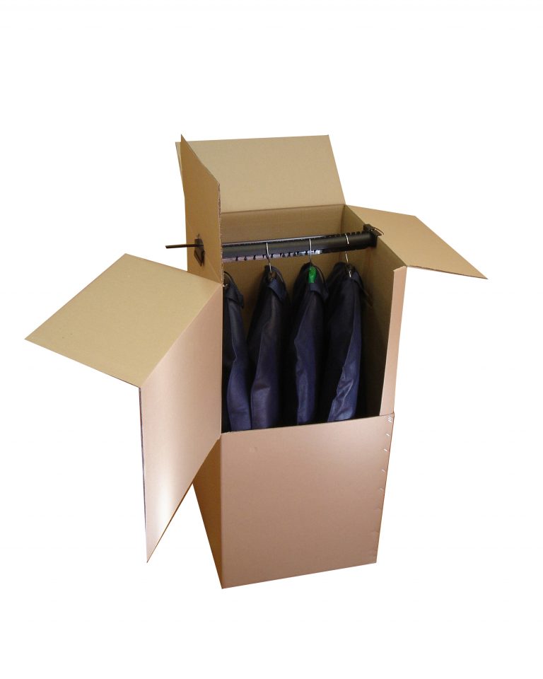 caja-armario-percheros-768x960